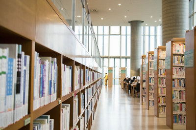 报考英国密德萨斯大学国际硕士上课方式有哪些？